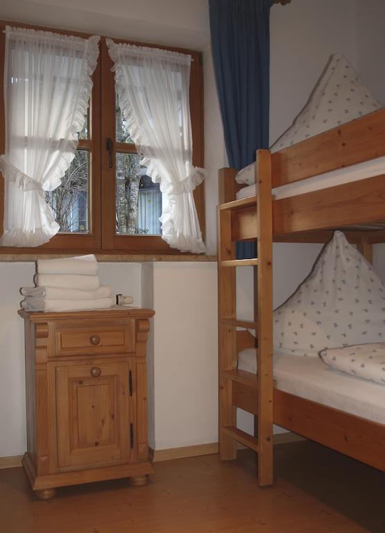 Alpenresidenz Chiemgau Apartamento Schleching Quarto foto
