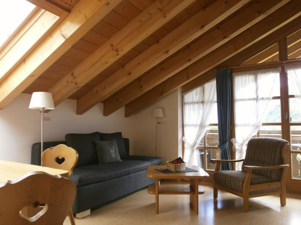 Alpenresidenz Chiemgau Apartamento Schleching Quarto foto
